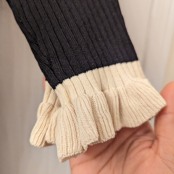 💎 Sandro Paris Women's 3/4 sleeve knit top with pearle style buttons - Picture 7 of 11